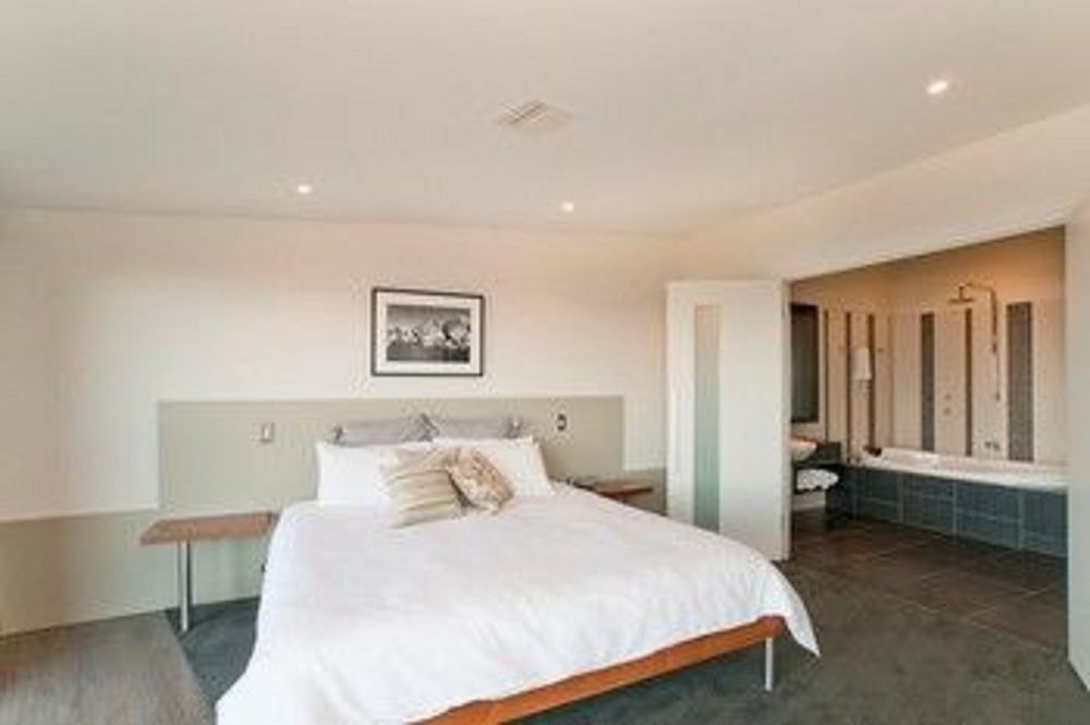 Hearns Beachside Villa 2 포트페어리 외부 사진